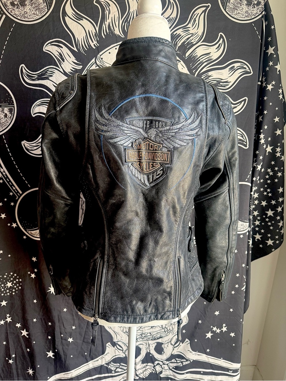 Harley-Davidson Black Leather Bomber Jacket with Embroidered Back Patch - Picture 2 of 9